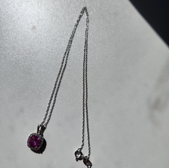 Cushion cut pink sapphire necklace - Picture 2 of 5